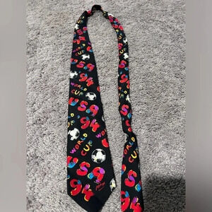 Peter Max World Cup Tie. Excellent condition!